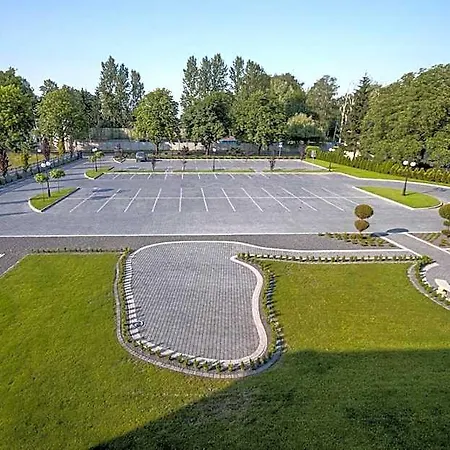 Dworek Eureka Отель 3*