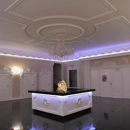 Hotel Dworek Eureka Čechovice-Dědice