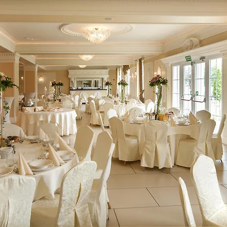 Hotel Dworek Eureka Czechowice-Dziedzice