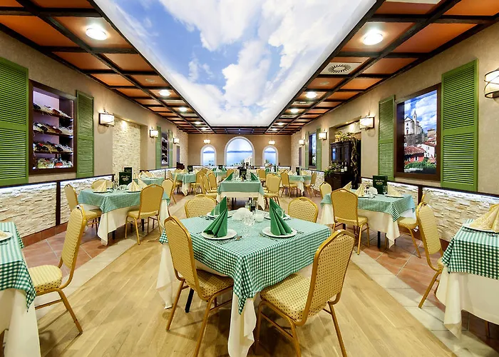 Hotel Dworek Eureka 3*